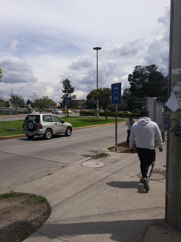 Av. 12 de Abril, Las Herrerias 1-50 y, Cuenca 010150, Ecuador