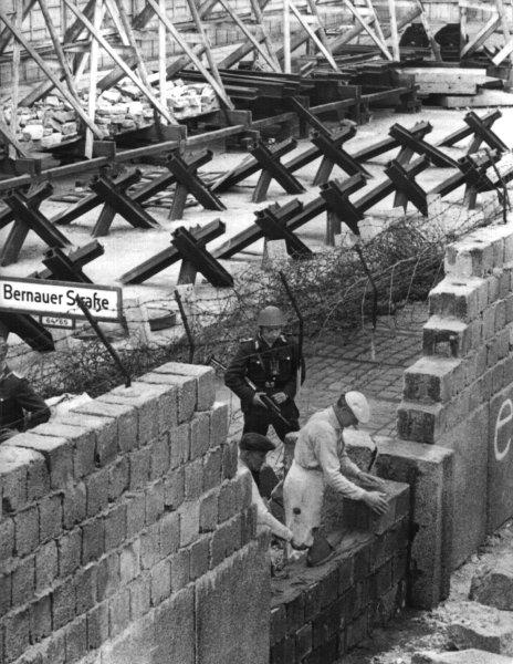 50 anos do início da construção do Muro de Berlim | Frumentarius