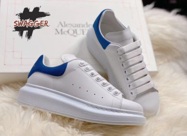 Giày Alexander Mcqueen với gót màu xanh