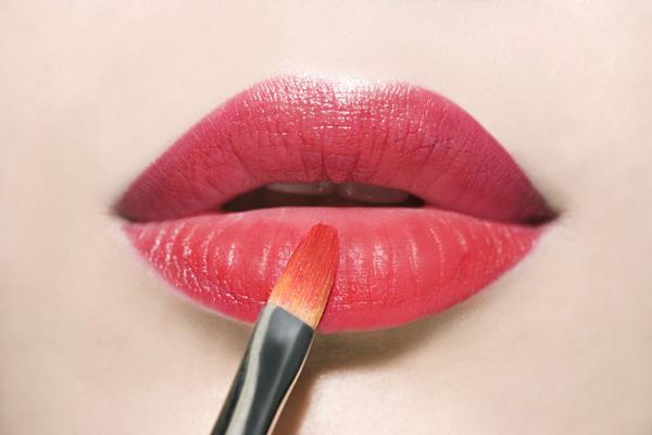 Five Tips For Maintaining A Day Lasting Lip Bleaching