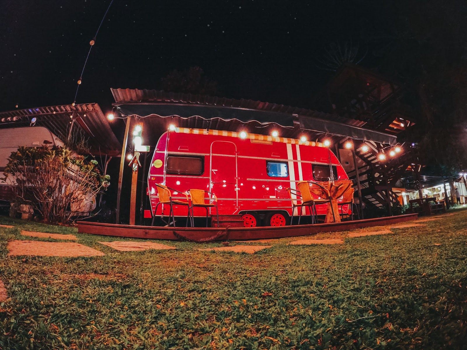 Can You Live in a Camper While Building a House?