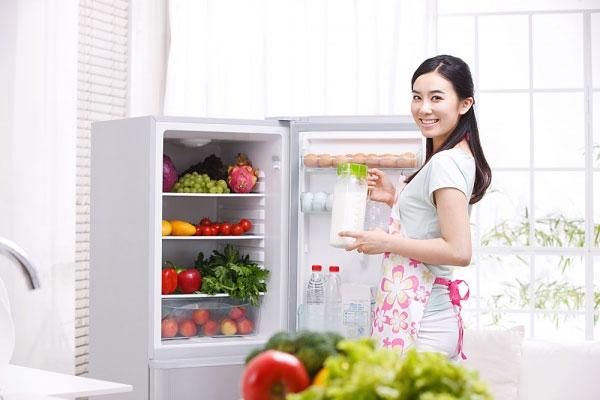 Nên có cách bảo quản thực phẩm chuẩn để đảm bảo dinh dưỡng cho bữa cơm gia đình bạn