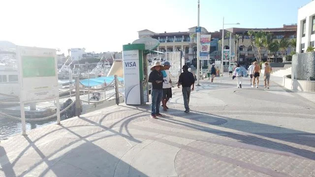 Panhandlers in Cabo