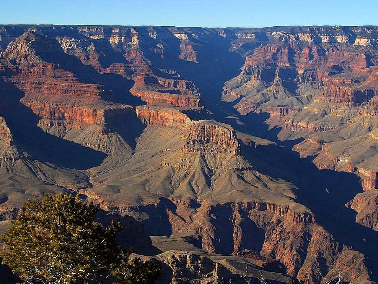 C:\Users\user\Desktop\grand-canyons-overlook.jpg