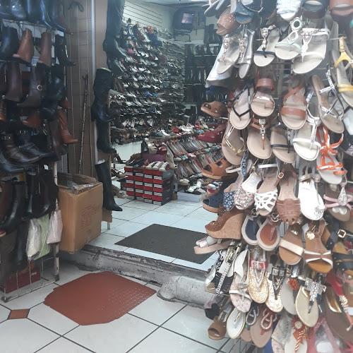 Zapatos - Quito