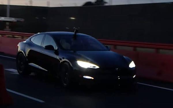 Tesla Model S Plaid: opcional, freio carbono-cerâmica custa R$ 112 mil