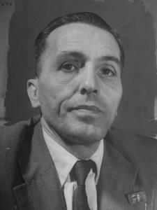 C:\BKP\Desktop\Meus Documentos\Historia imagens mapas etc\8 série\era vargas\periodo constituicional\portrait-of-communist-leader-luis-carlos-prestes.jpg