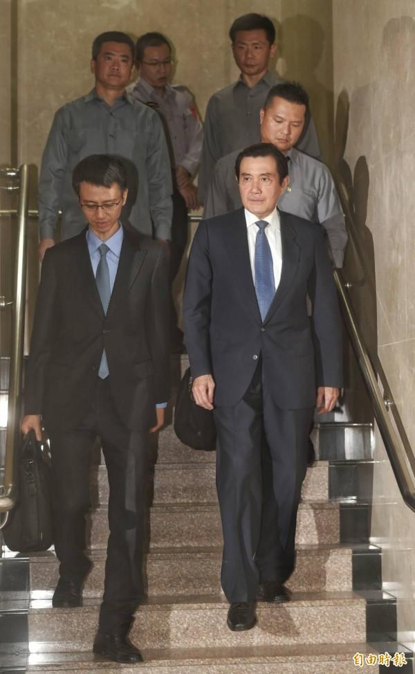 中交易案，馬英九庭訊15小時獲請回。（記者方賓照攝）