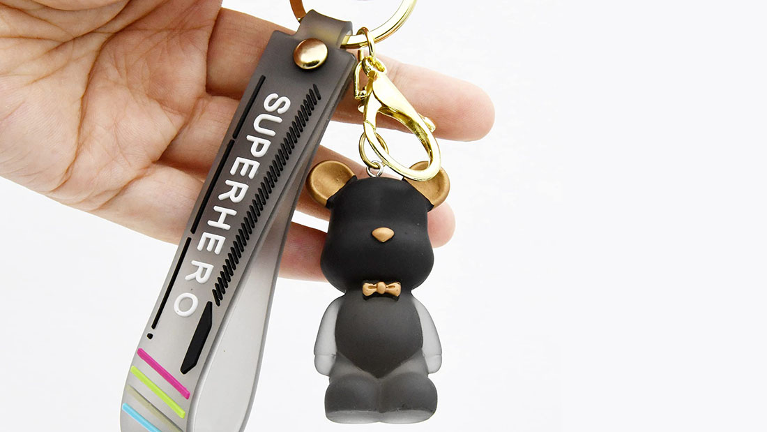 Factory sale black bears customized rubber keychain online cheap giveaway items