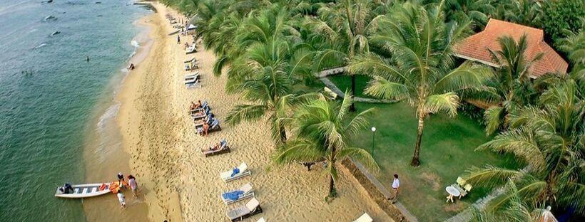  La plupart des touristes qui aiment se rendre à Vung Tau préfèrent rester à la plage de Derrière
