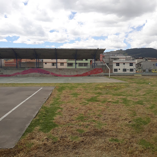 Opiniones de Canchas y Juegos Infantiles en Quito - Campo de fútbol