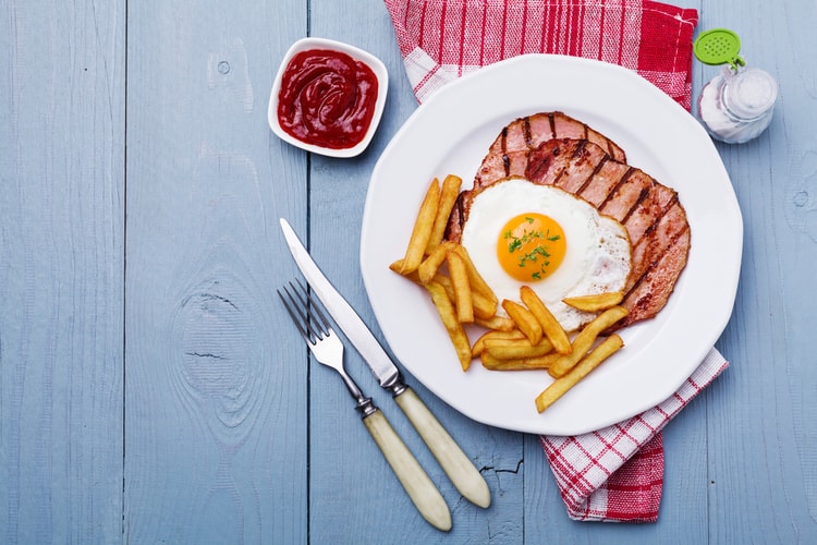 Gammon, Egg and Chips