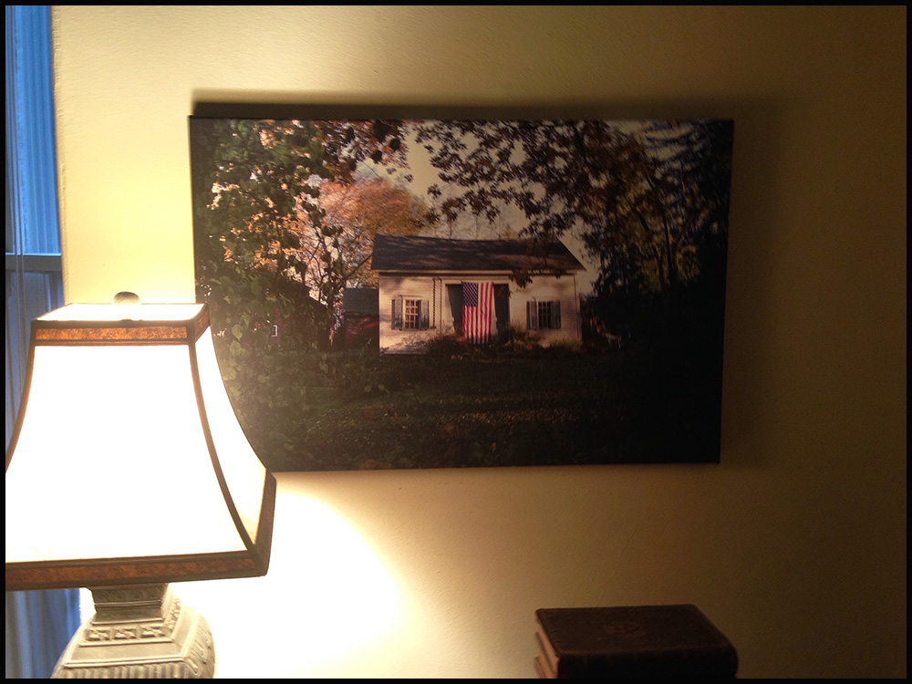 Canvas_onwall1_lorez2.jpg