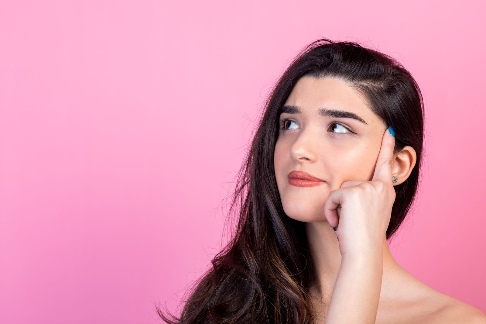 Vitamin C, amongst all vitamins, can be regarded as an elixir for your skin. Naturally, taking nutrition C dietary supplements or multivitamins can enhance your skin, and make it seem to be younger and brighter. 