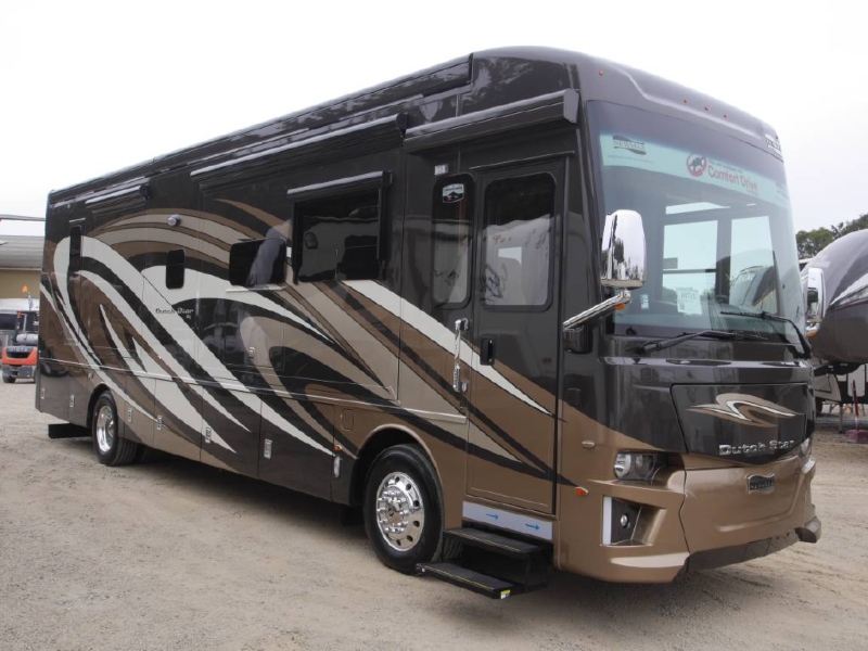 6. What is the Best Luxury RV Rental?- Drivables Newmar Dutch Star