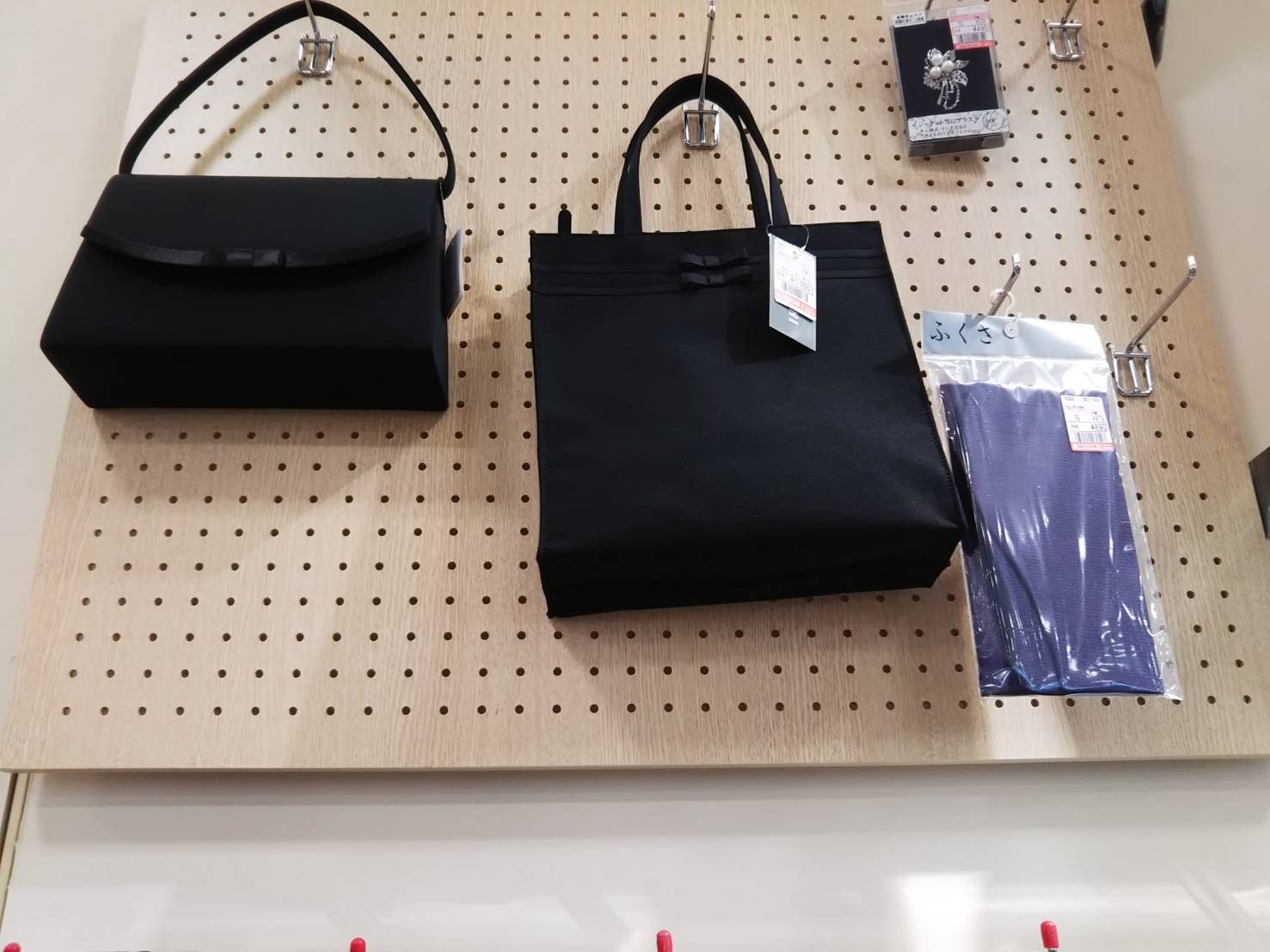 店舗をリアル調査 しまむらで喪服は購入できる 販売している商品と実際の体験談を紹介 イキカタ