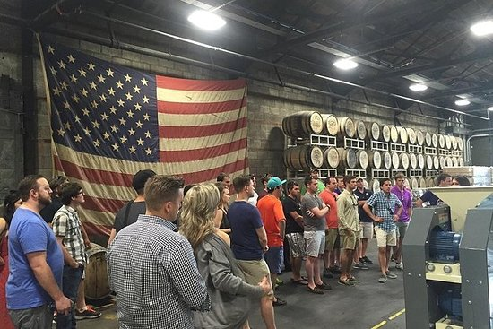 Nashville-Whiskey-Distillery-Tour