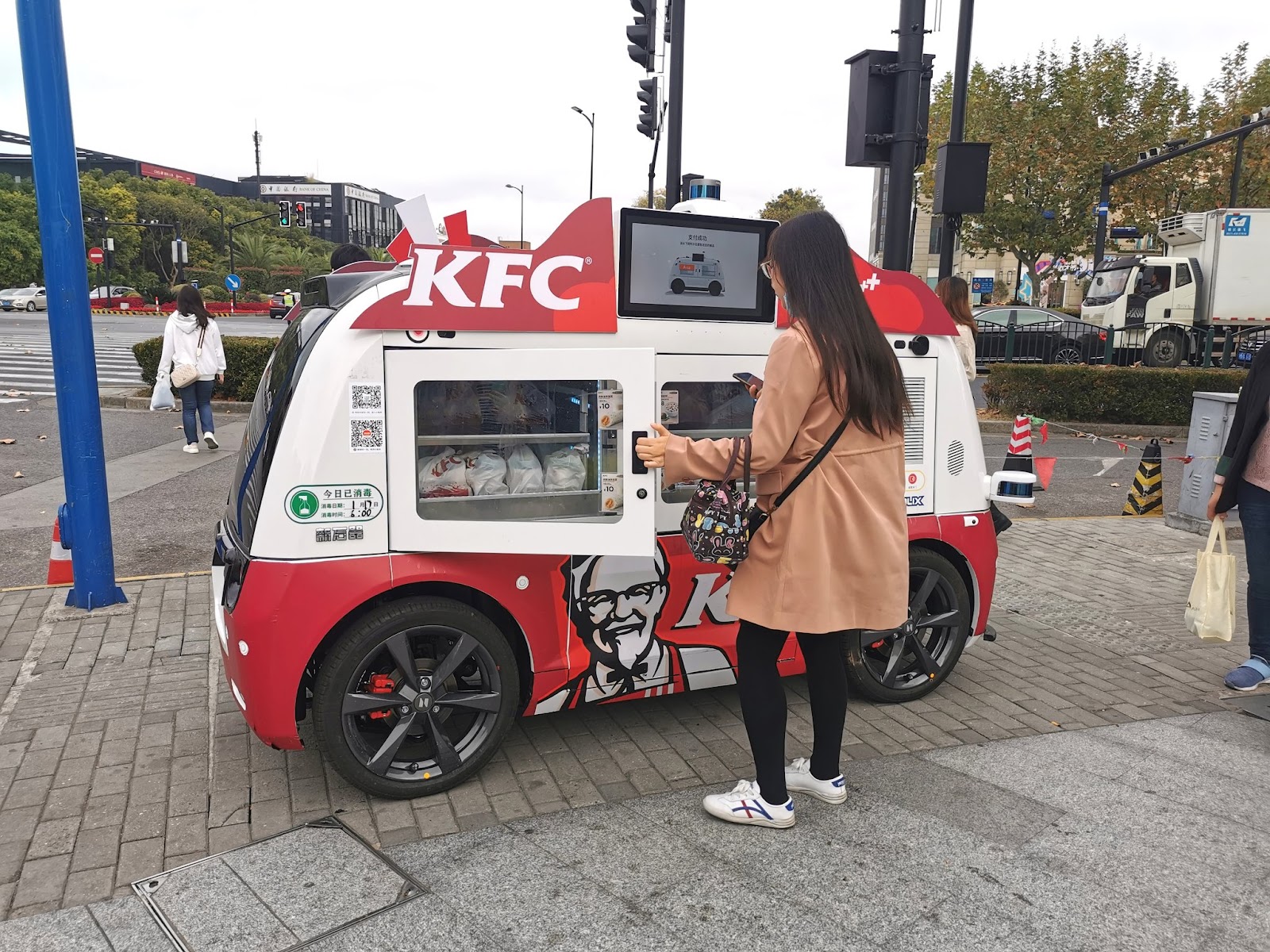 KFC uses QR Codes on vehicles for menu and payment