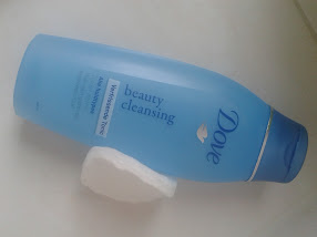 Dove verfrissende tonic beauty cleansing -action-.jpg