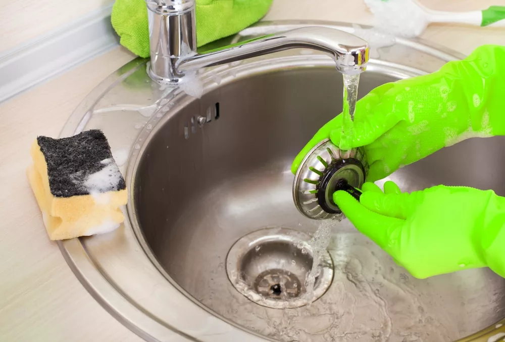 Чем мыть раковину из искусственного