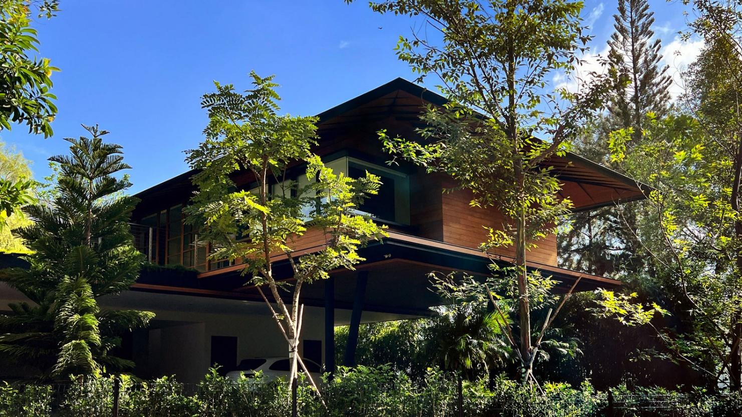 Beautiful Water Garden House Design