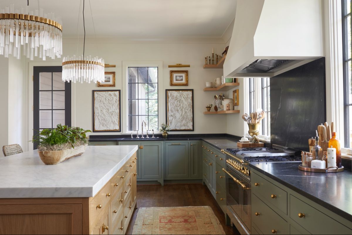 Remodel Your Kitchen Before Selling to real estate agent and home buyers