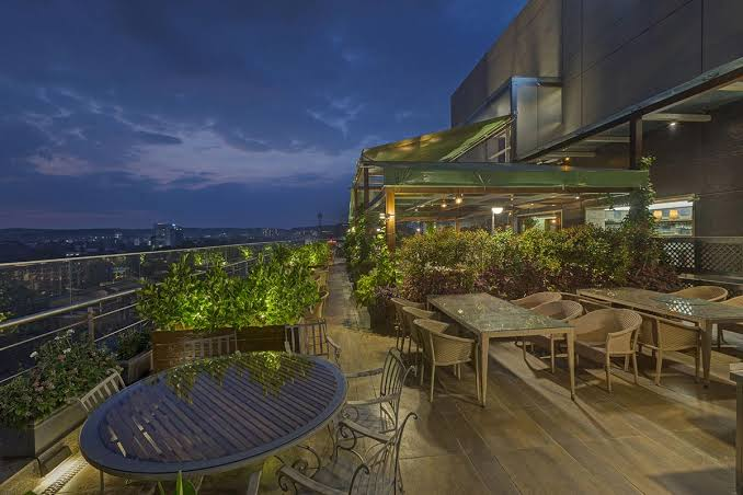 11-best-rooftop-restaurants-in-pune-to-enjoy-the-view-with-bae-local