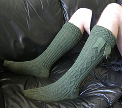 knit knee high socks pattern for men with cables and a fold over cuff