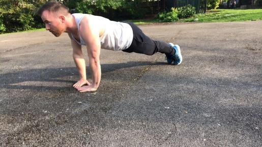 Diamond Pushups Guide] How to Do Triangle Pushups Correctly