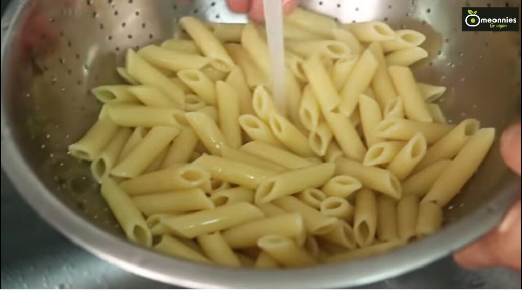 washing pasta