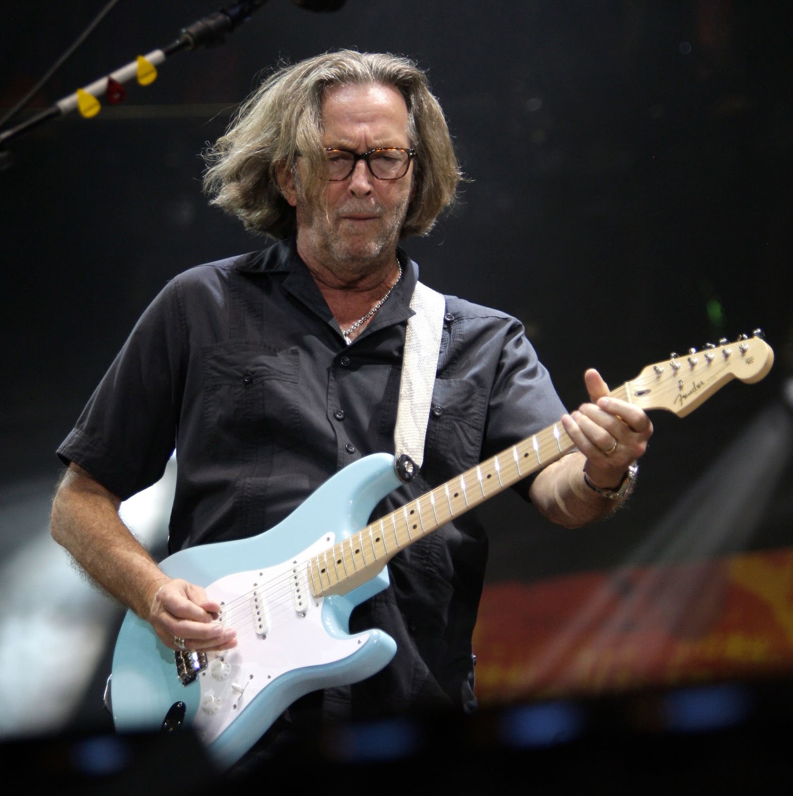 Image of Eric Clapton playing guitar
