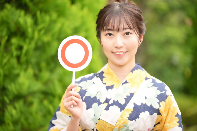 浴衣の超簡単な着方 たったの 3アイテム で一人で着付けをしてみよう 着物教室こころ まくみんblog情報