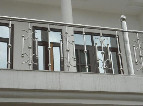 model pagar balkon stainless