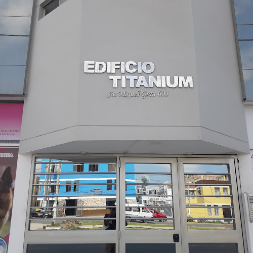 Opiniones de Edificio Titanium en Chiclayo - Oficina de empresa