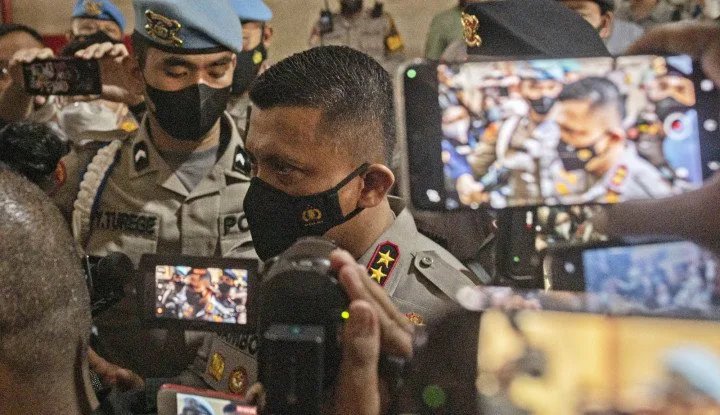 Sopir dan Ajudan Istri Irjen Ferdy Sambo Dipenjara: Apakah Mereka Benar-benar Sebagai Pelaku Utama? Tentu Tidak Kan?