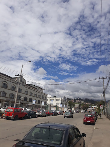 Av via Patamarca, Octavio Chacón Moscoso, Cuenca, Ecuador