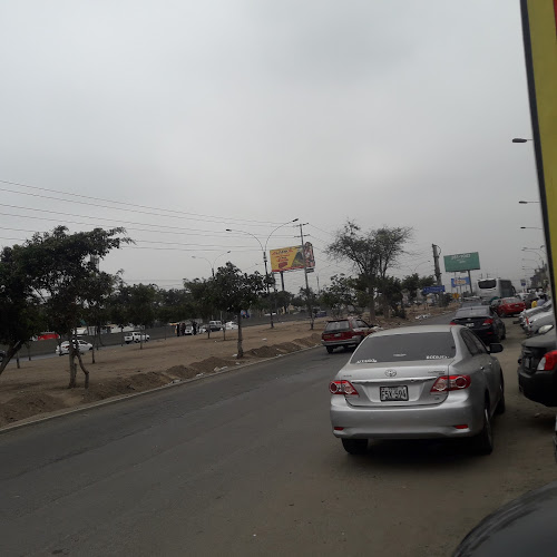 Paradero de autos a Huaral, Huacho, Barranca. - Centro comercial