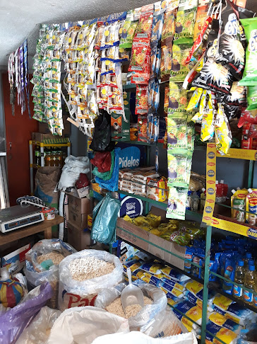 Opiniones de Víveres Narcisa en Quito - Tienda de ultramarinos