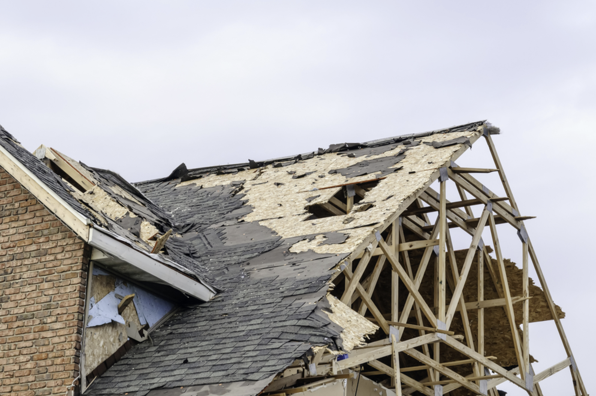 9 Signs You Need a Roof Repair