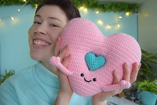 nesting amigurumi hearts