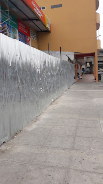 Av. y manuel galecio, Machala, Ecuador