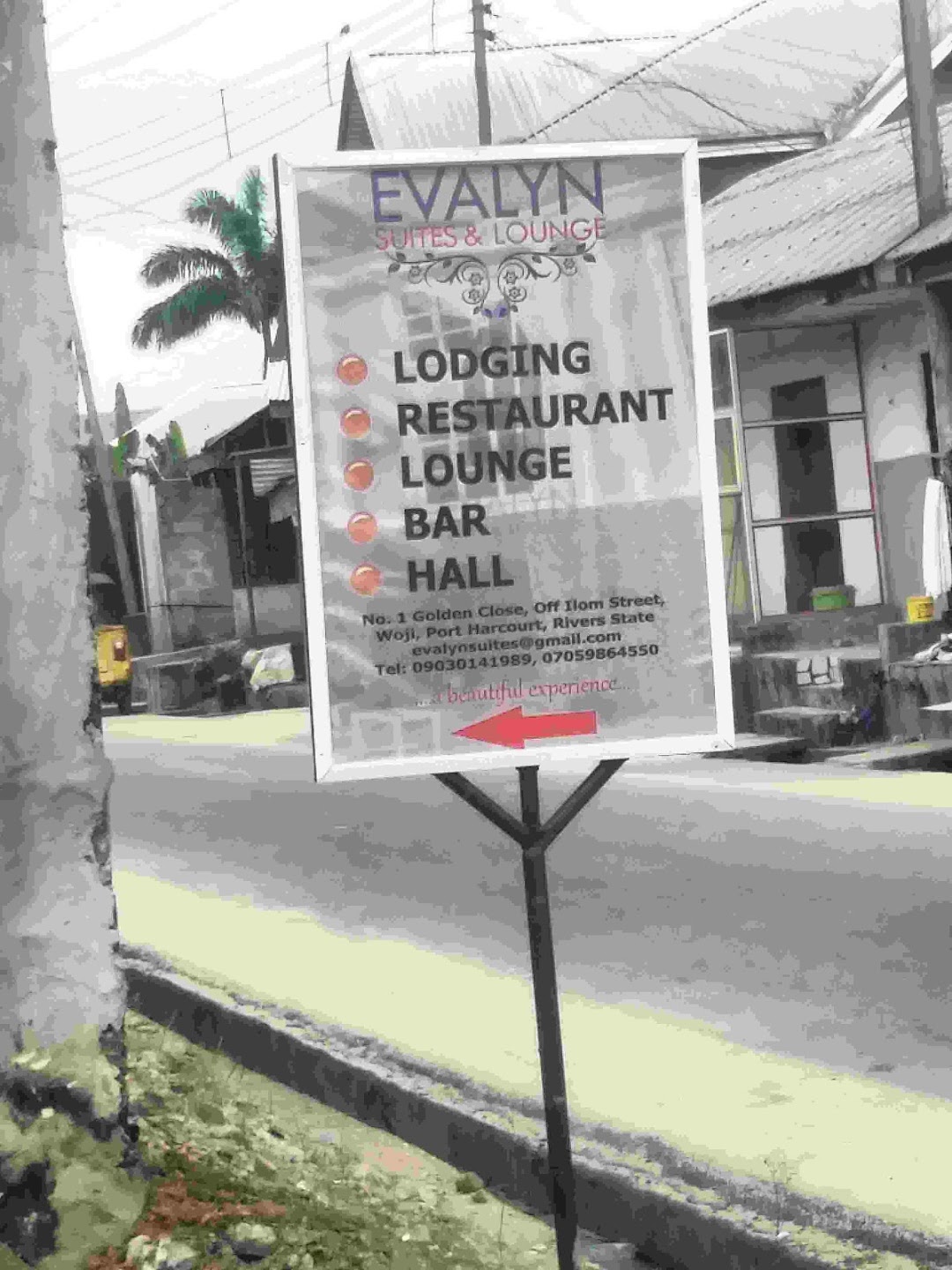 Evalyn Suites & Lounge