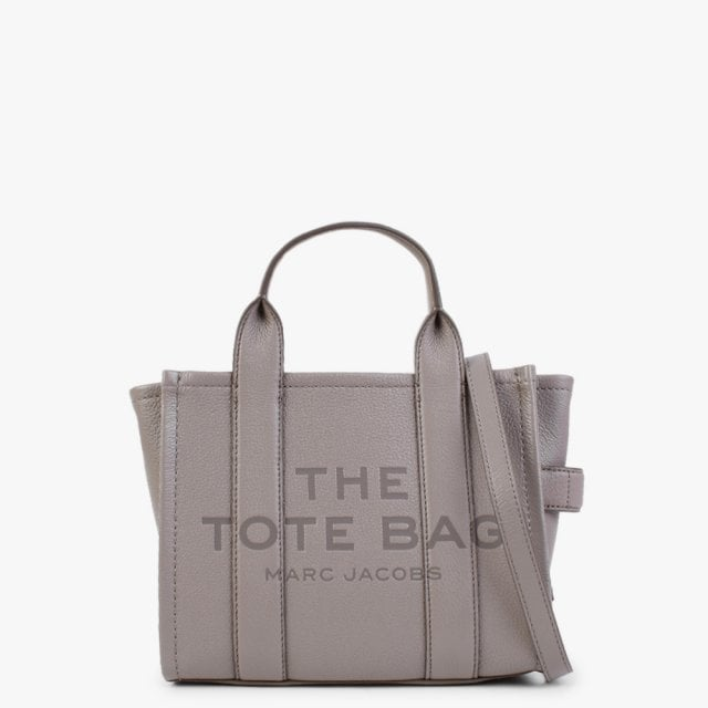 Marc Jacobs' Tote Bag Has A Chokehold On TikTok, Here's Why