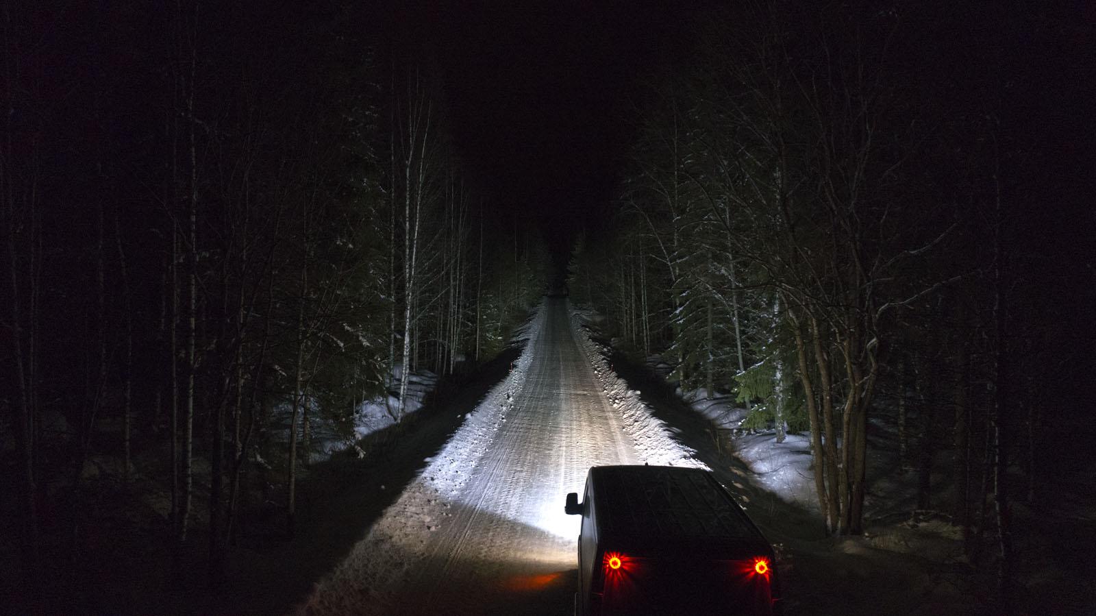 Kuva, joka sisältää kohteen tapa, rautatietunneli, tumma, näkymä

Kuvaus luotu automaattisesti