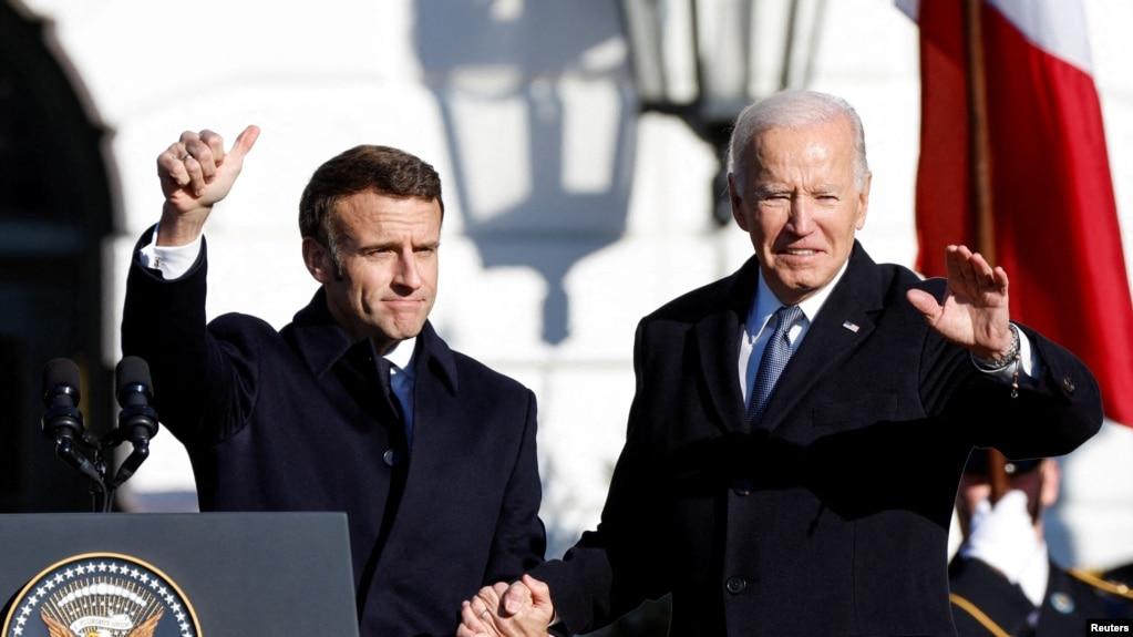 Tổng thống Hoa Kỳ Joe Biden và Tổng thống Pháp Emmanuel Macron gặp nhau tại Tòa Bạch Ốc ngày 1/12/2022.