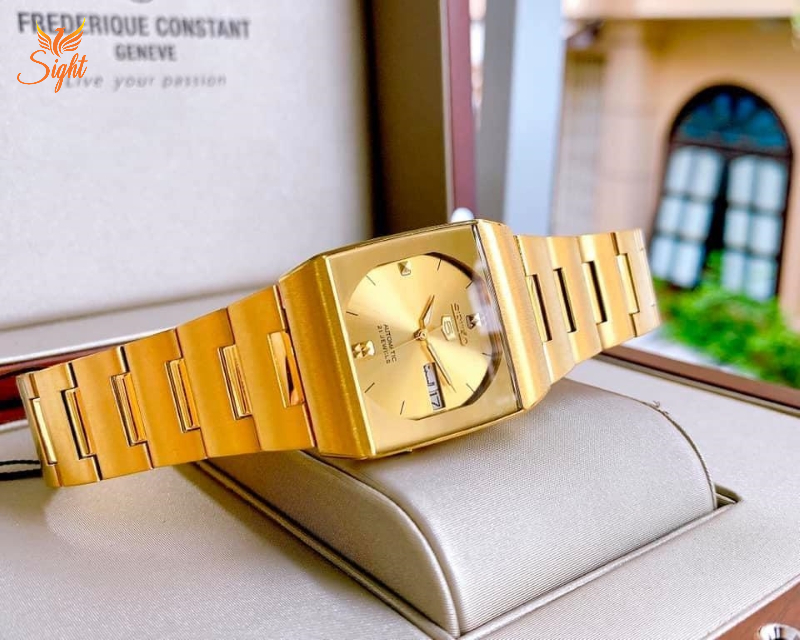 Đồng hồ nam Seiko SNY008J1 có thiết kế cổ điển và thanh lịch