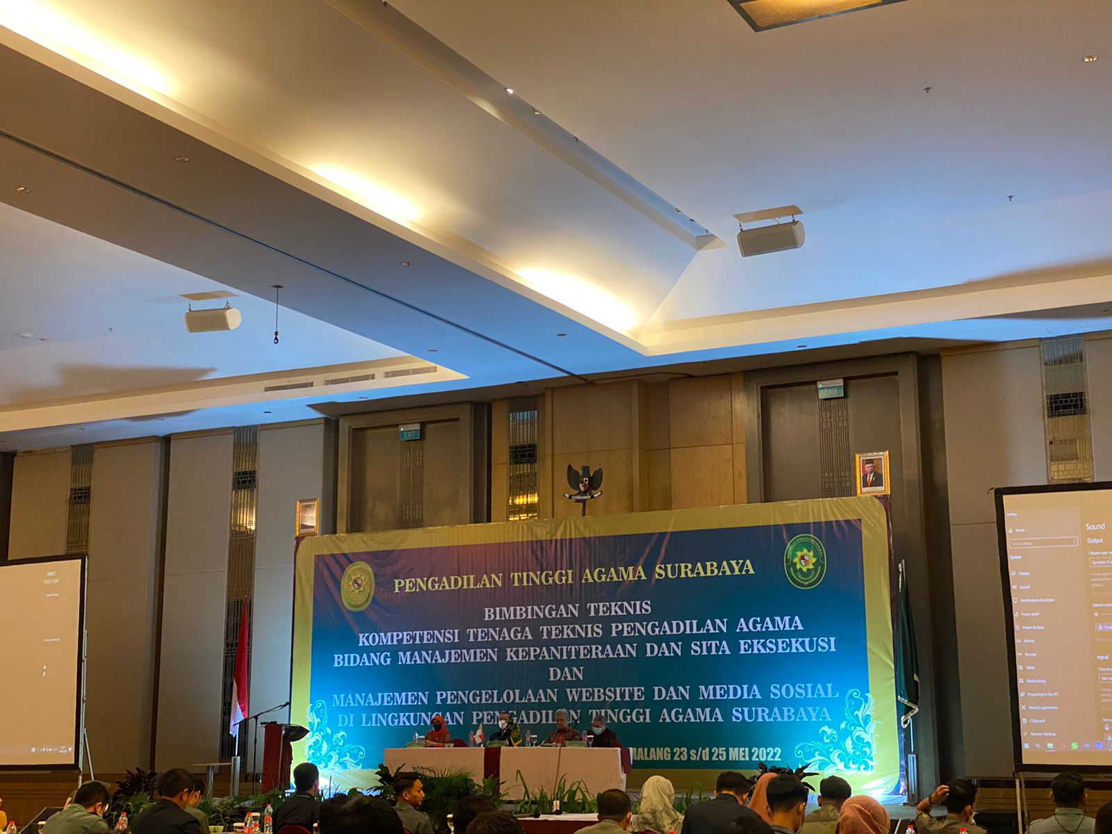Luar Biasa. Peserta Bimtek Tenaga Peradilan di Lingkungan PTA Surabaya Berkomitmen Untuk Meningkatkan Pelayanan