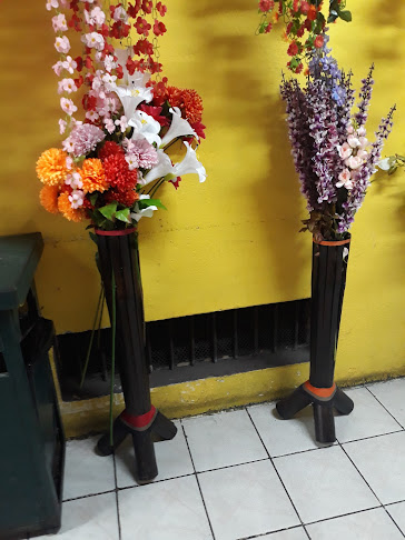 Centro Comercial Ipiales Mires, Local 2, Primer Piso, Gral Mires, Quito
