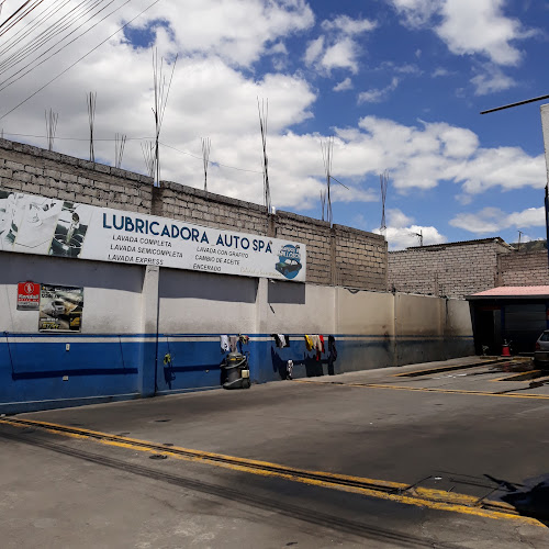 Opiniones de Lubricadora Auto Spa en Quito - Servicio de lavado de coches