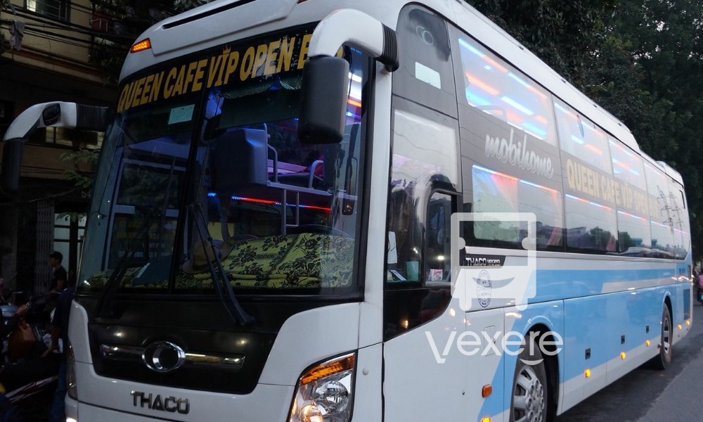 Xe Queen Open Cafe Bus từ Hà Nội đi Đà Nẵng